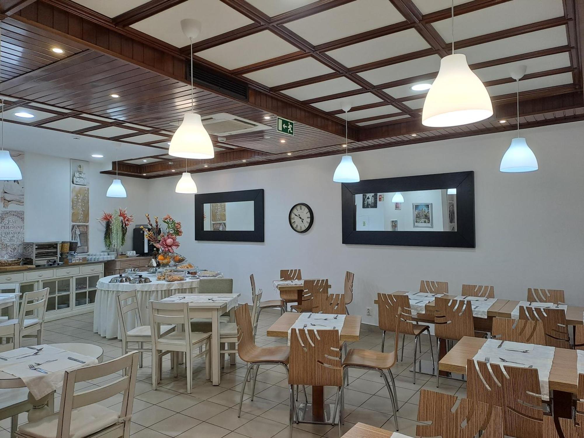 Hotel Square Sertã Екстериор снимка